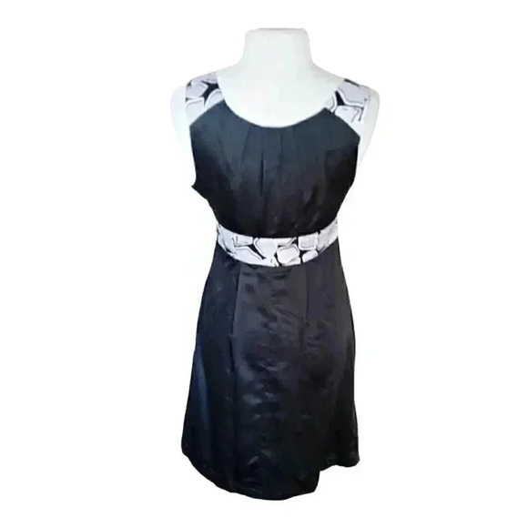 Max & Cleo Black Charmeuse Pleated Sleeveless Party Dress Dress W/ Pockets - Picture 6 of 8